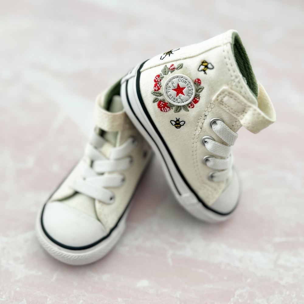 Converse Chuck Taylor All Star Berries and Bees Easy-On High-Top Sneaker Baby